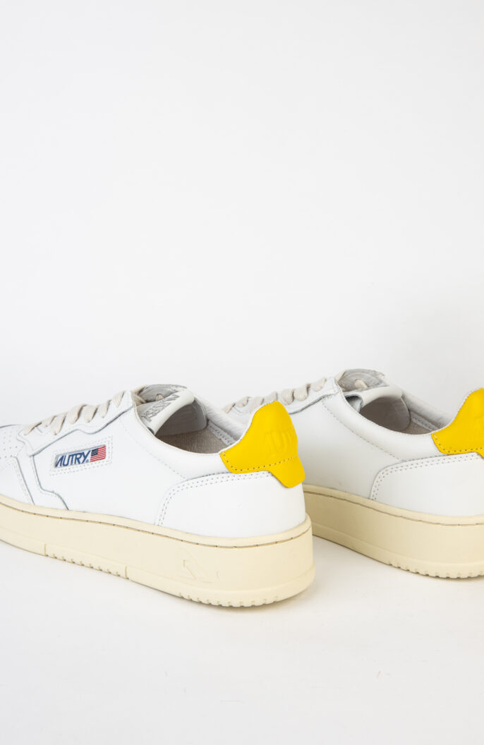 Autry sneaker Medalist white yellow