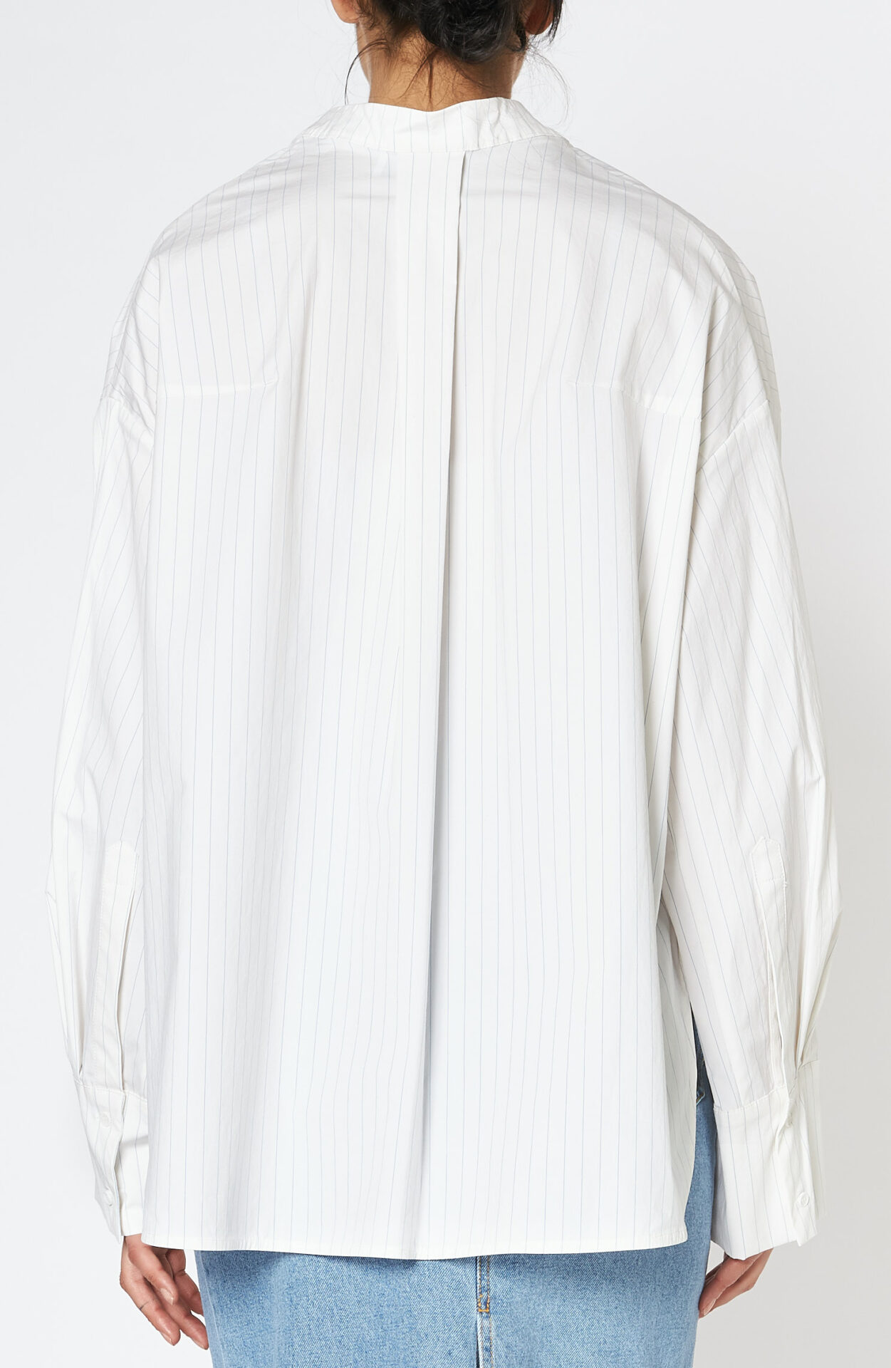 Christian Wijnants - White cotton blouse Tashvi with fine stripes 