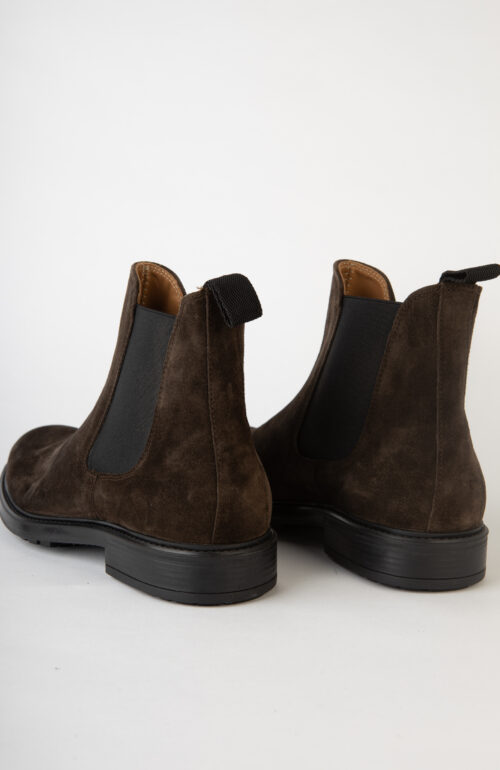 Brown suede chelsea boot