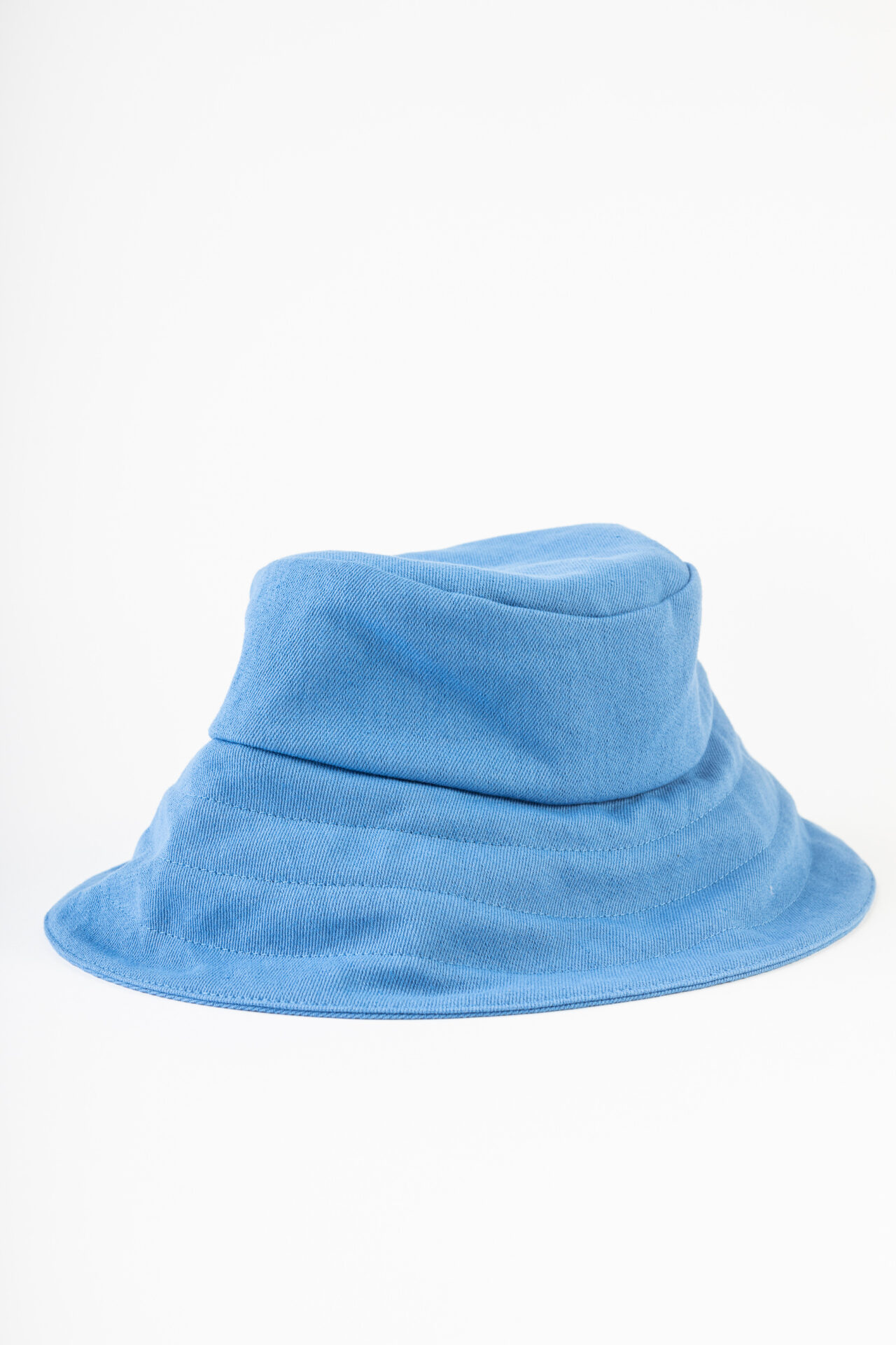 Stephan Schneider - Azurblauer Bucket Hat 