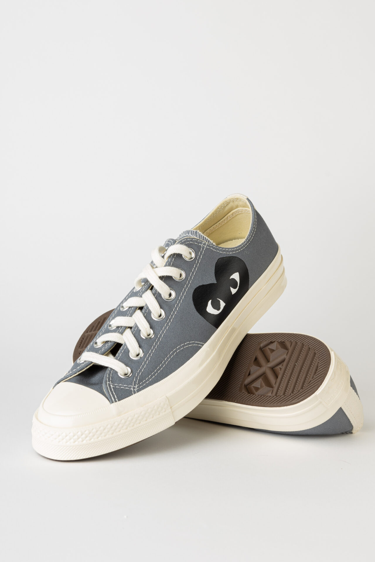 Comme Des Garcons Play - Grey Converse Chuck Taylor Low Top - Schwittenberg