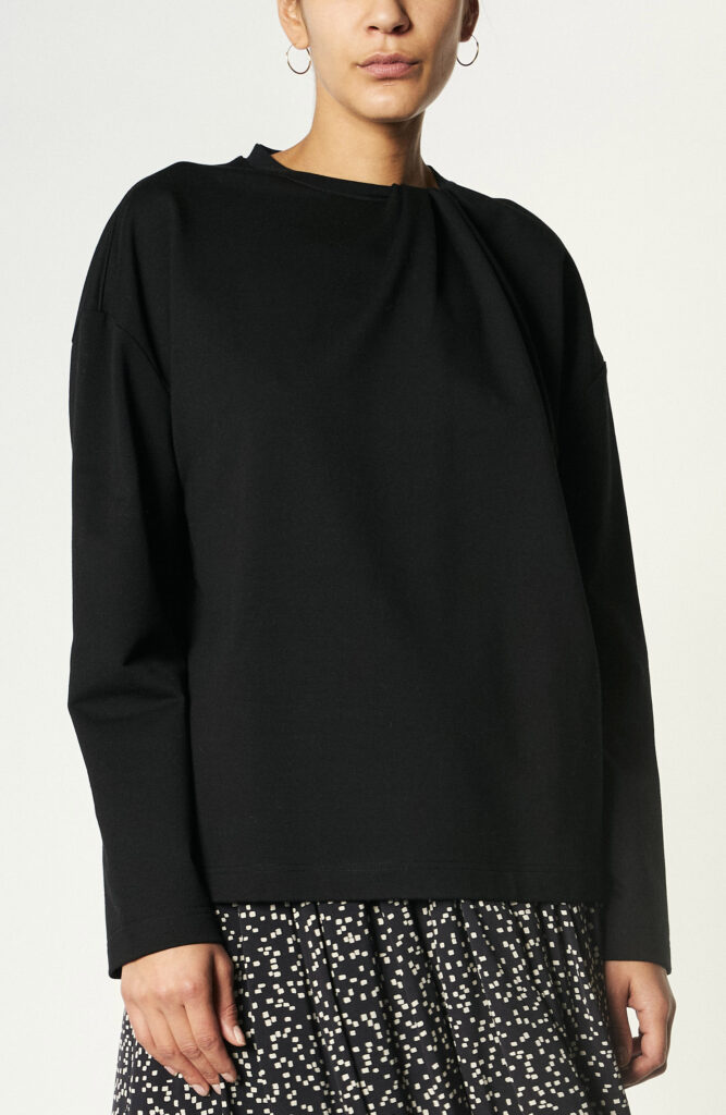 Sweater "Thalia" in black  