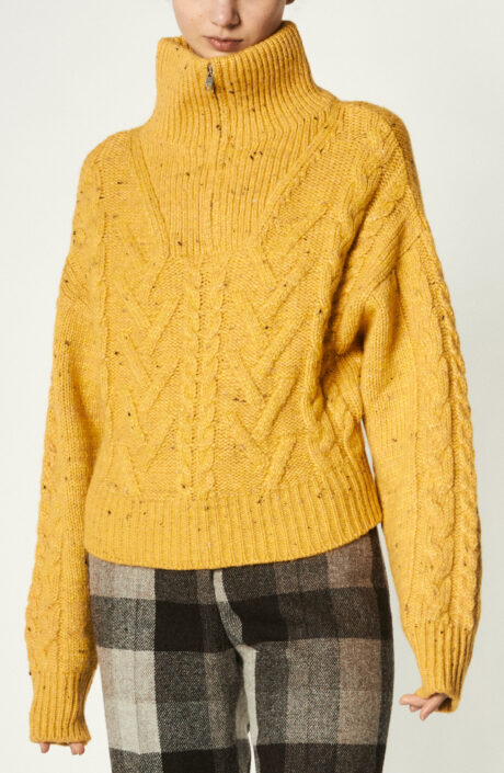Cable Knit Pullover in Gelb