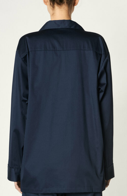 Nachtblaue Pyjama-Bluse aus Seide