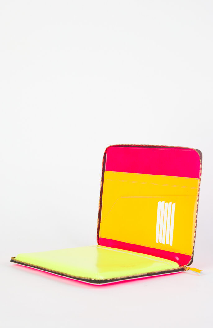 iPad Case "Super Fluo" in Pink
