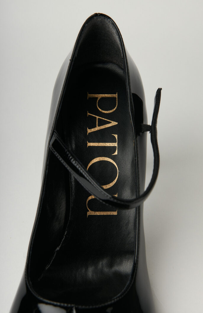 Patent pumps "Mary Jane" in black