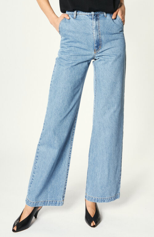 Wide-Leg-Jeans "Pika" in Hellblau