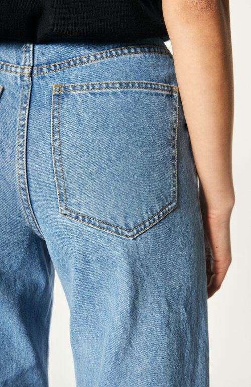 Wide-Leg-Jeans "Pika" in Hellblau