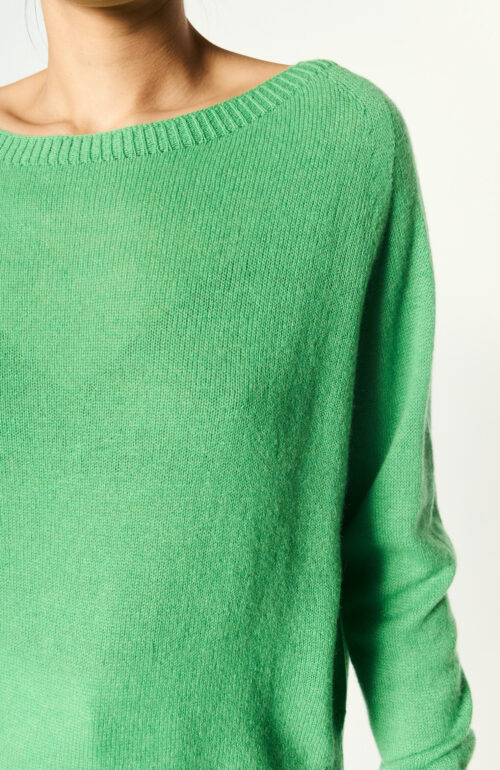 Boxy sweater "Vania" in bright green