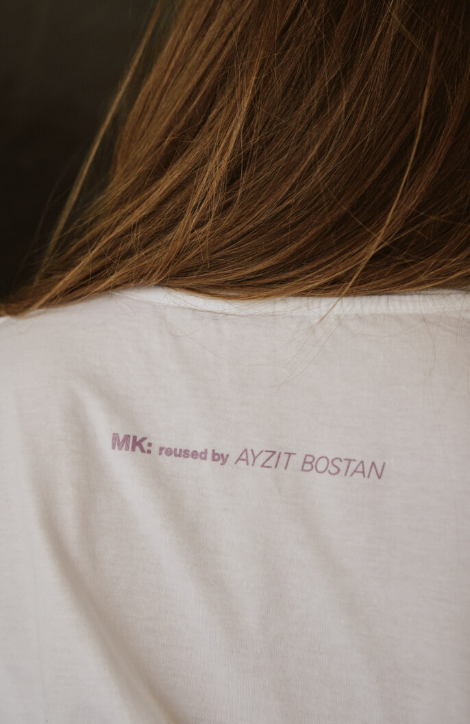 White t-shirt MK Reused with print in purple