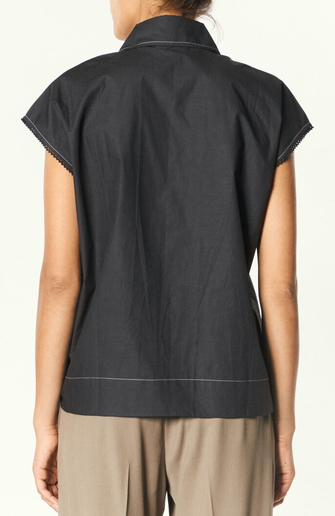 Sleeveless blouse "133" in black