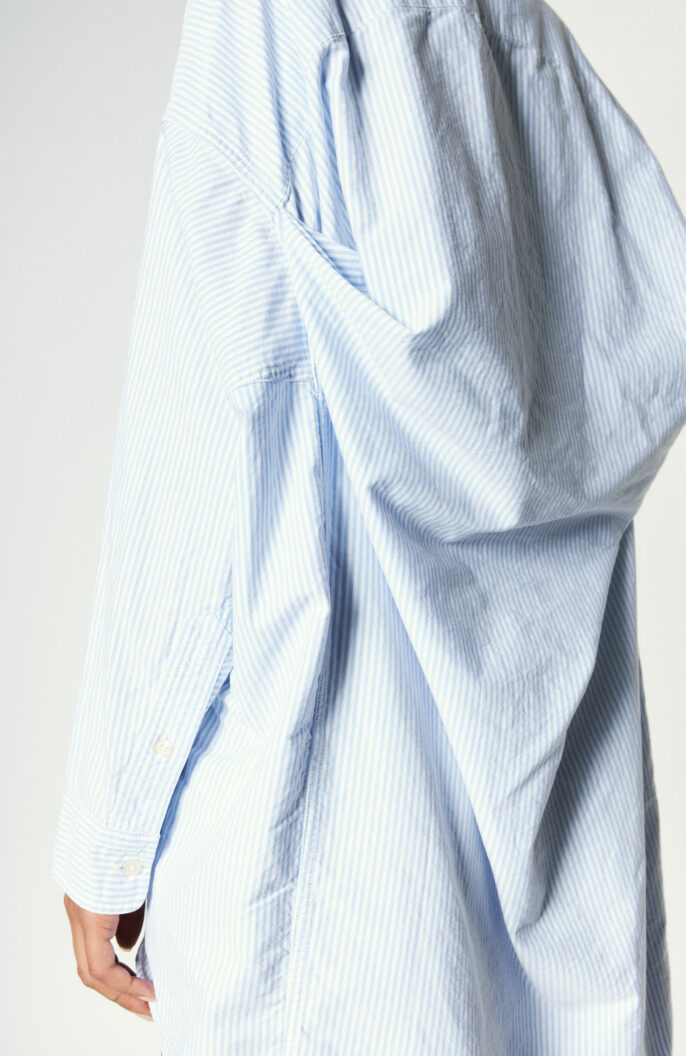 Gestreiftes Oversize-Hemd in Blau/Weiß 